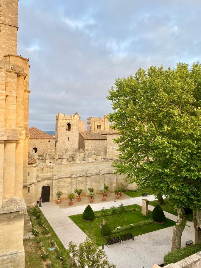Tresors De La Cathedrale, Maison De Ville Sur 4 Niveaux Narbonne Buitenkant foto